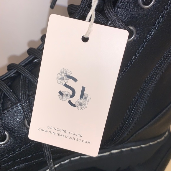 Sincerely Jules Women’s Lace Up Boot Side Zip - Picture 10 of 11